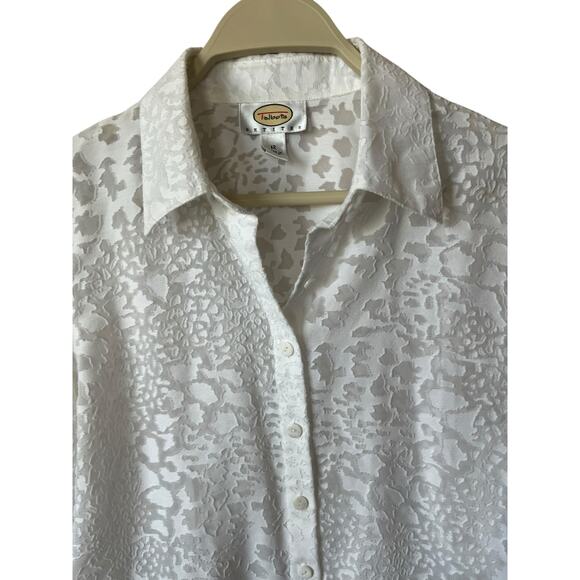TALBOTS PETITE BUTTON DOWN SHEER CHETAH EMBOSSED PRINT BLOUSE - Picture 3 of 8